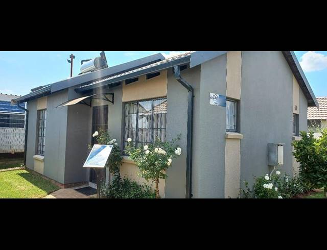 2 BEDROOM HOUSE FOR SALE IN SKY CITY